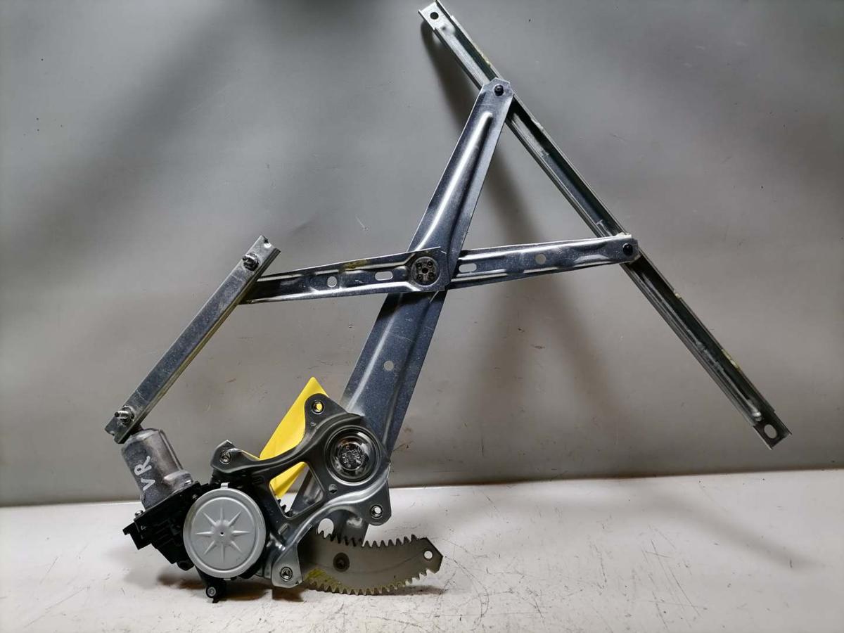 Mitsubishi Eclipse Cross original Fensterheber vorn rechts elektrisch Bj.2023